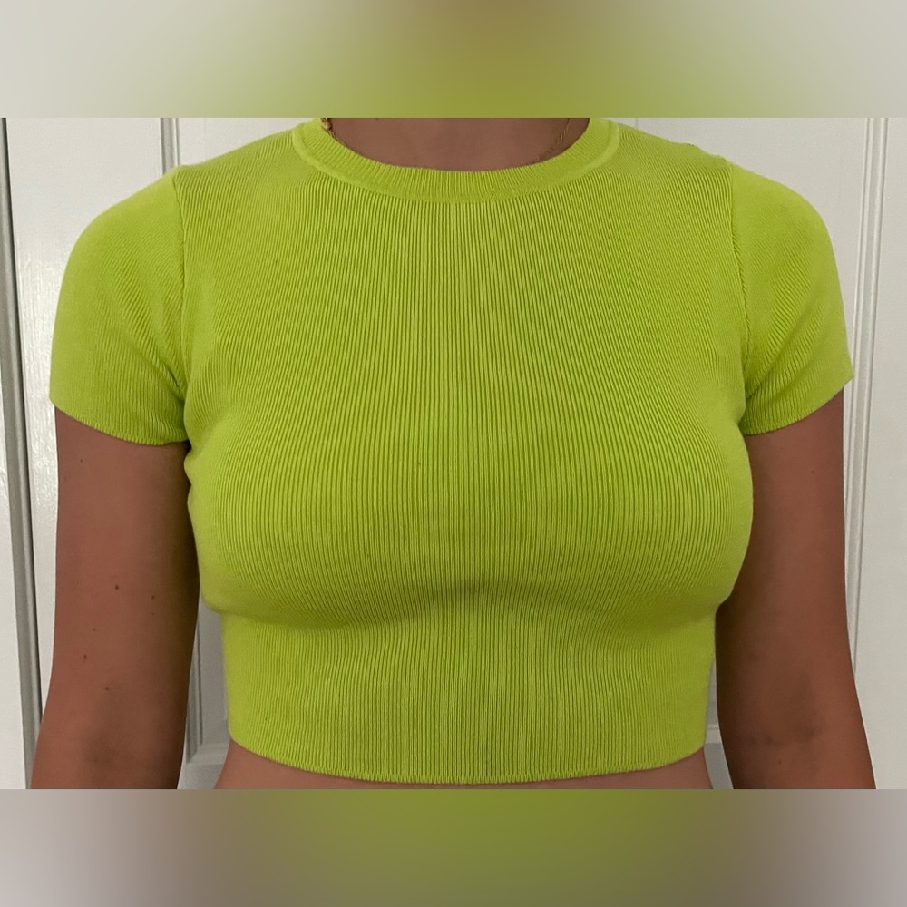 Zara lime green short sleeved crop top